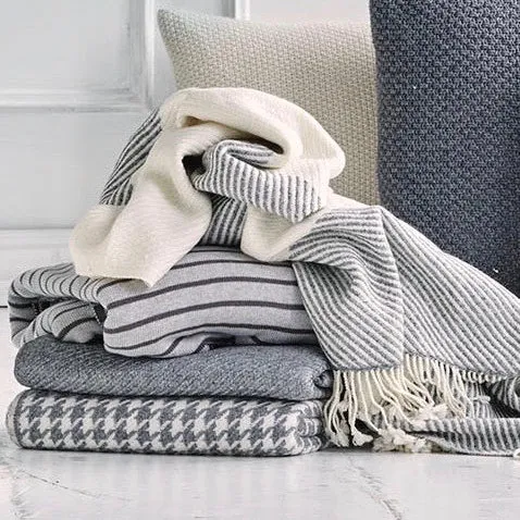 Stripe Throw