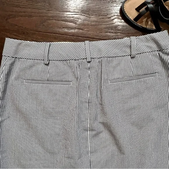 Talbots Navy Striped Seersucker Pencil Skirt