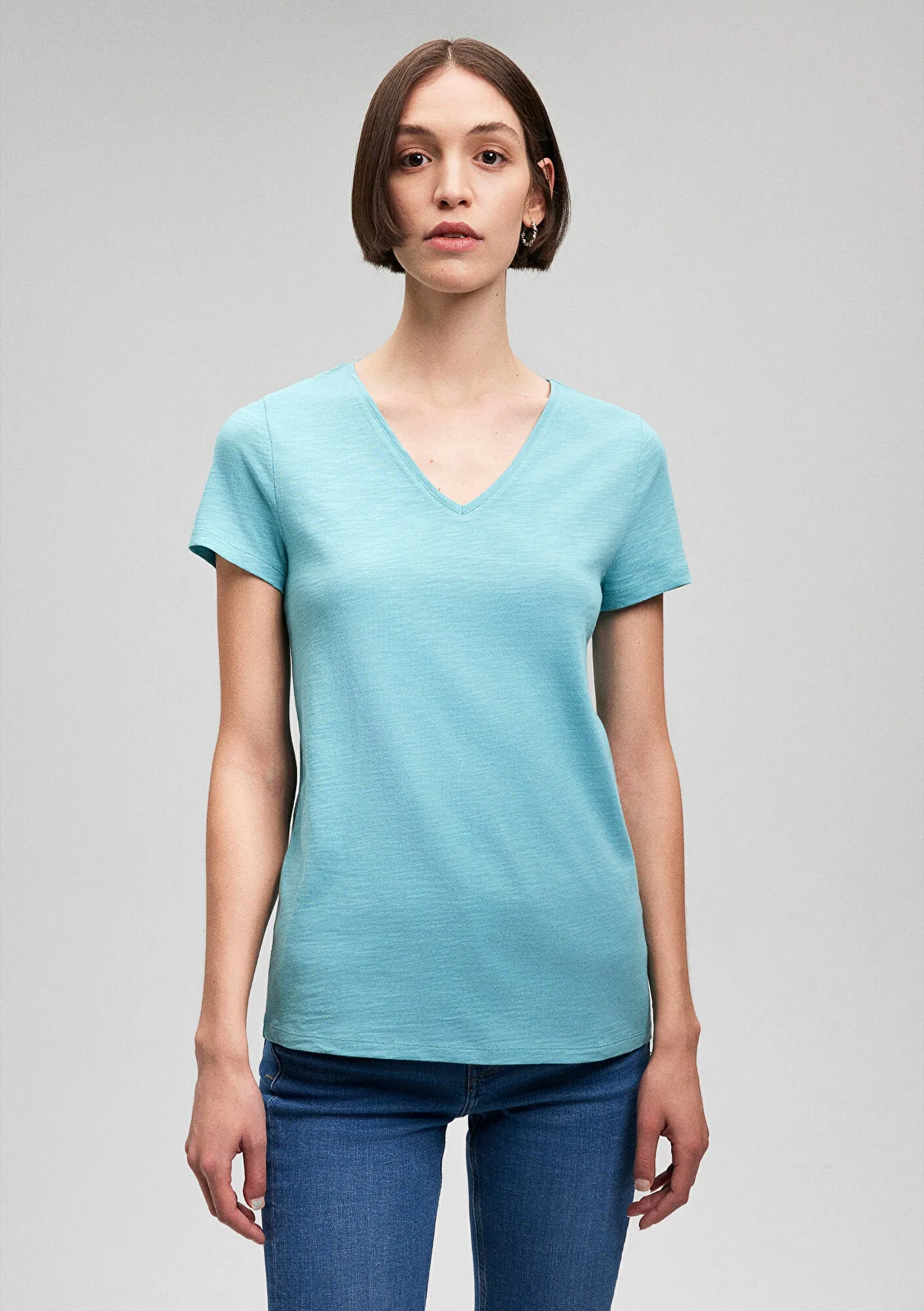 V Neck Green Basic T-Shirt