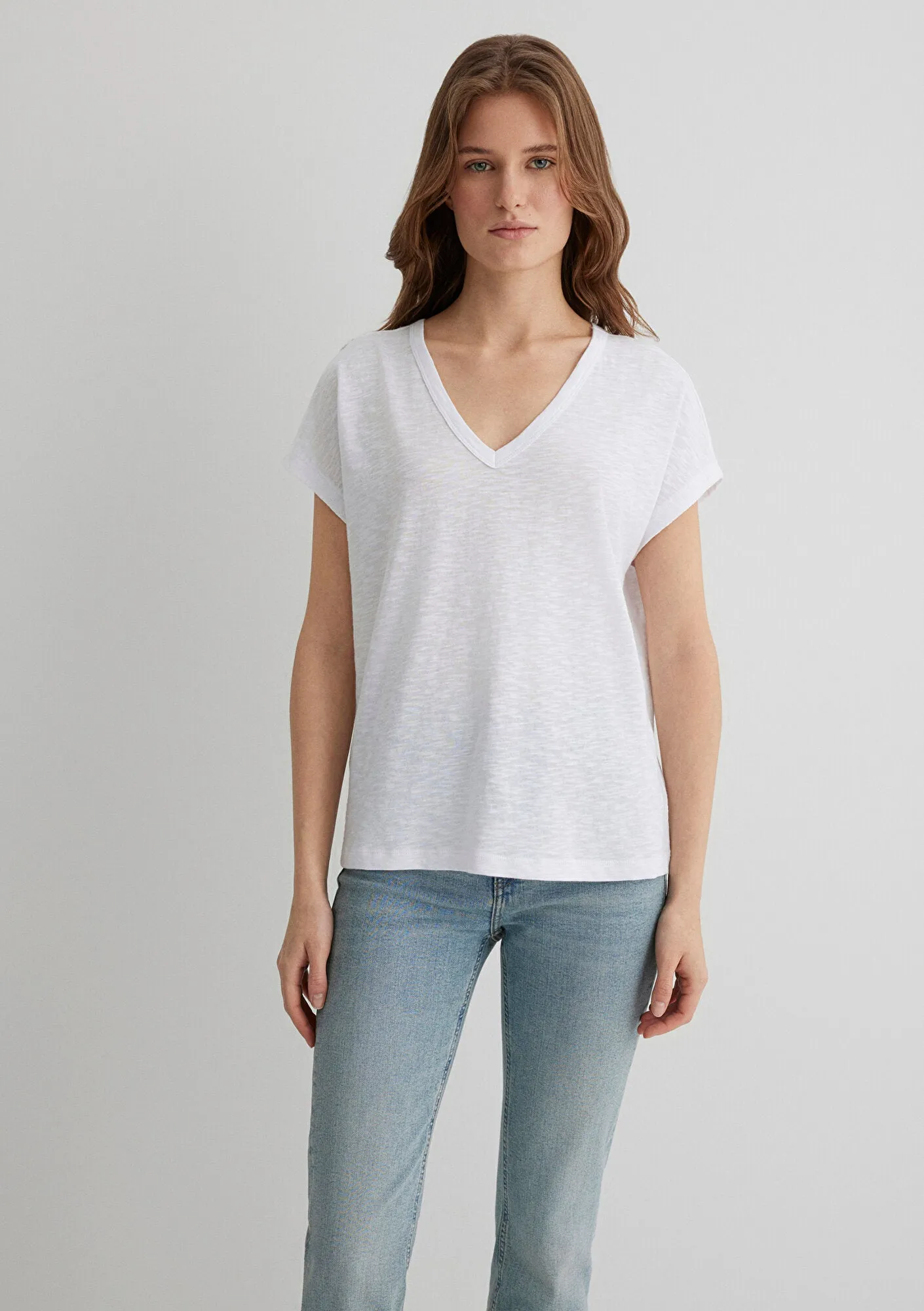 V Neck White Basic T-Shirt