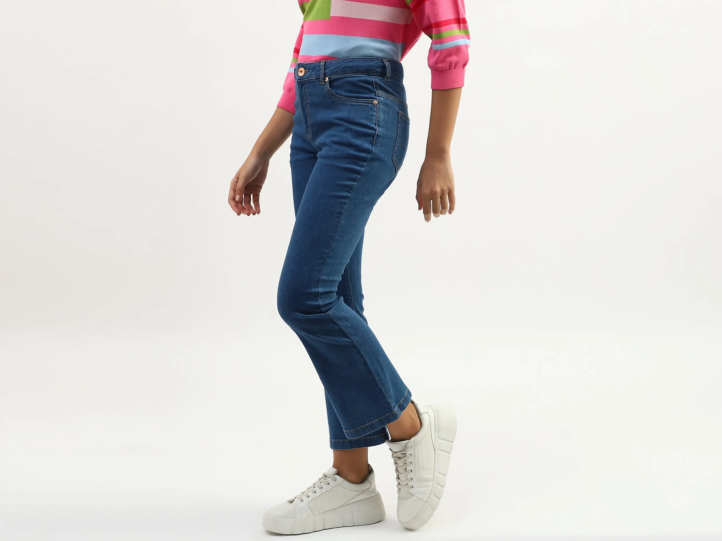 Women Solid Bootleg Jeans