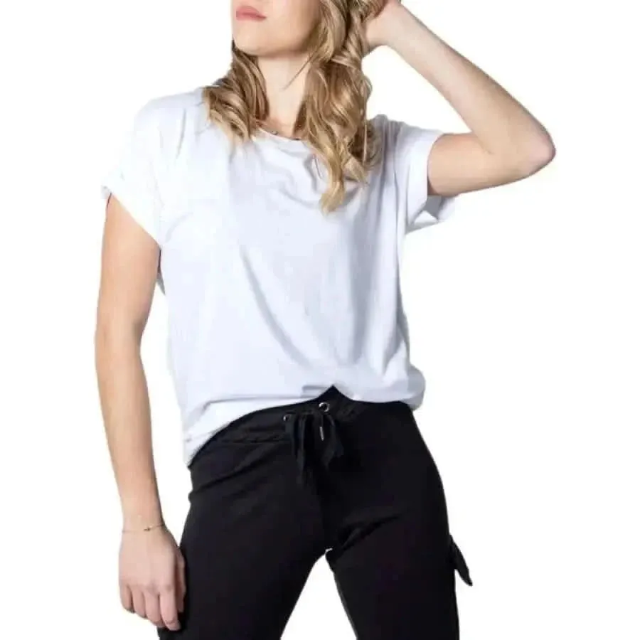 Women's White Round Neck Tank Top
